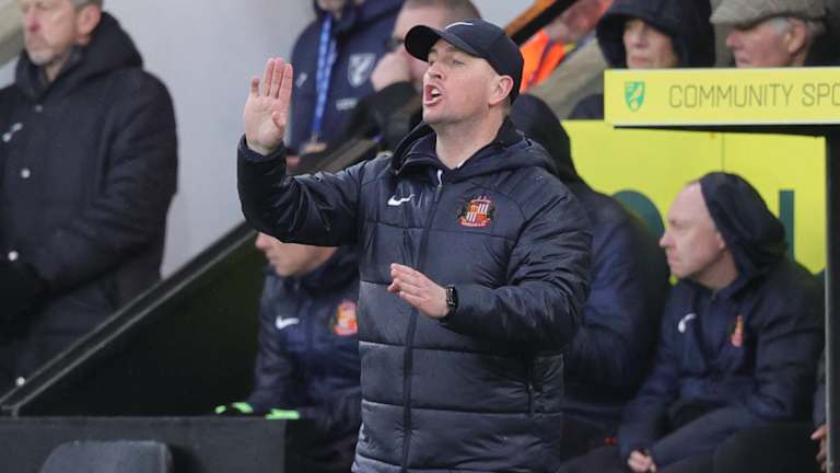 Mike Dodds says Sunderland 'have not given up' on play-offs race